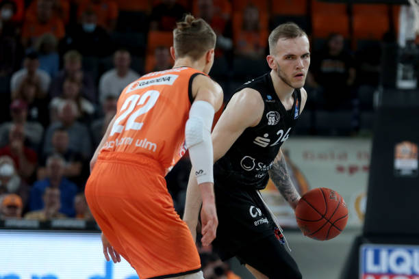 每一场比赛 每一场比赛